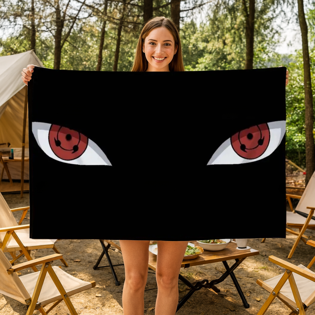 Itachi Uchiha Flagge „Erwachtes Sharingan" - Naruto™